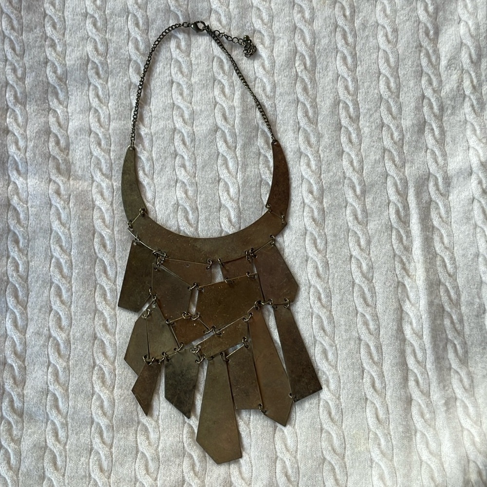 Statement necklace